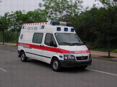 罗平县救护车护送